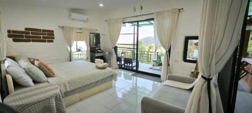 Mae Rim House | ตั้วบ้านดิน Tuabaandin