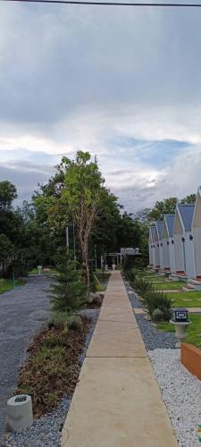 San Kamphaeng Hotel | บ้านสวนเอ็มบีน่า