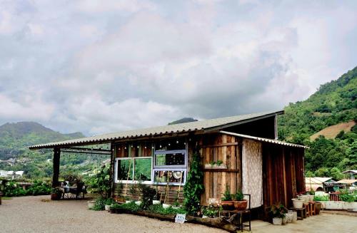Chiang Rai Province Bed & Breakfast | พอยื้อใจ doichang