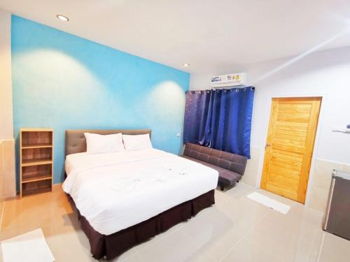 Sattahip Hotel | ลิตเติ้ล ฮิลล์ สัตหีบ รีสอร์ท (Little Hill Sattahip Resort)