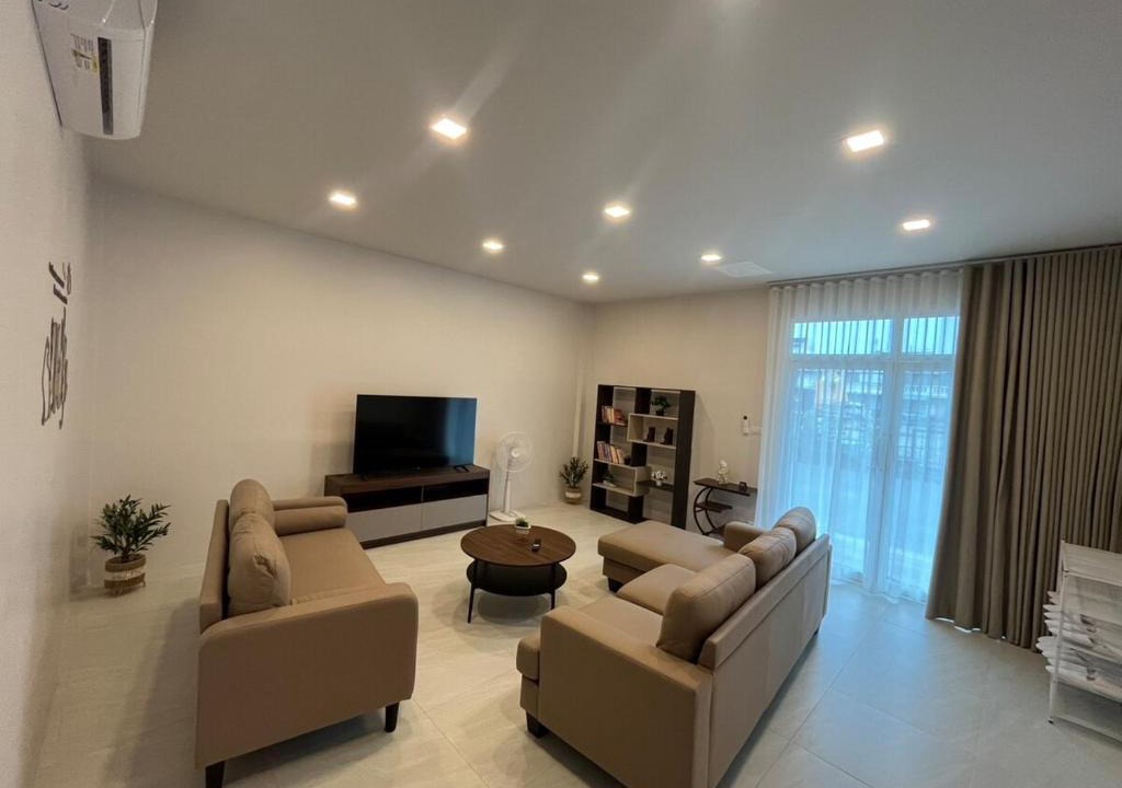 Talat Yai Villa | อาโป๋เฮ้าส์ ทาวน์โฮมสไตล์มินิมอล ใจกลางเมืองภูเก็ต