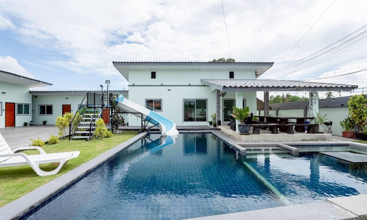 Pong Villa | 12 BR Pool Villa Near Mabprachan Lake Pattaya