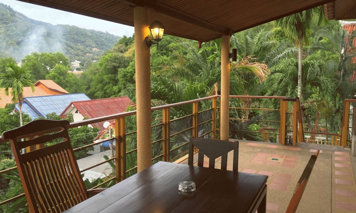 Kata House | 2 bedroom apartment in Kata with sunset views