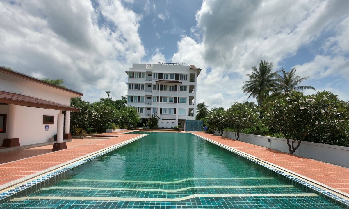 Khanom Apartment | 2 bedroom condo with sea view and pool