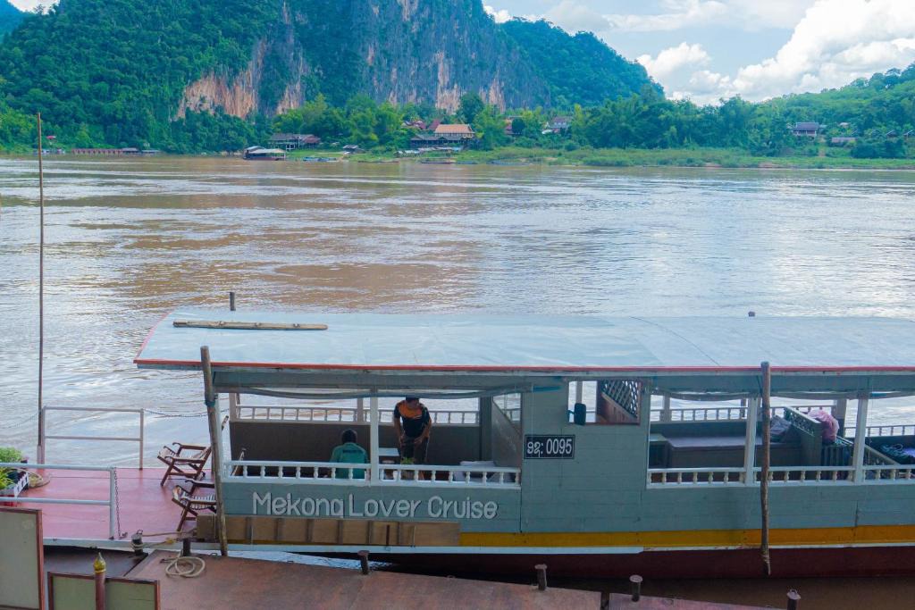 Bokeo Province Boat Rental | 2 days Mekong cruise package with Mekong Lover Cruise from Houay Xay to Luang Prabang or Mekong cruise from Luang Prabang to Huay Xai - Thailand