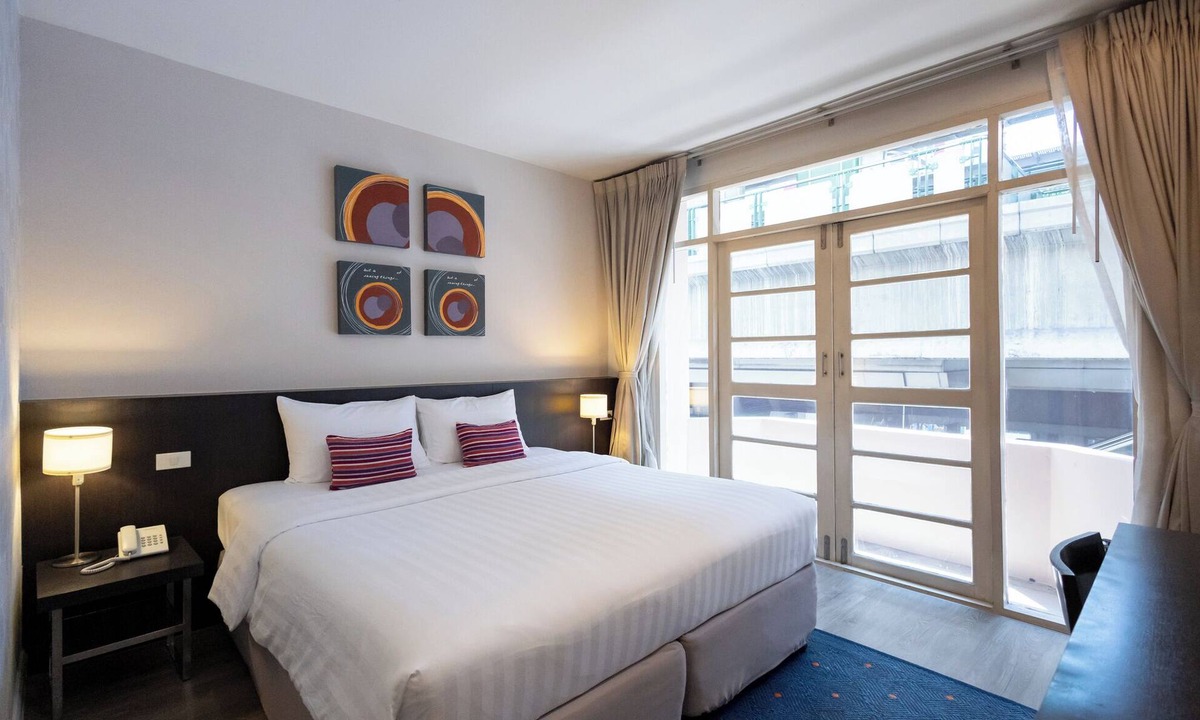 Bangkok Central Business District Hotel | 24 Inn at BTS Phrom Phong
