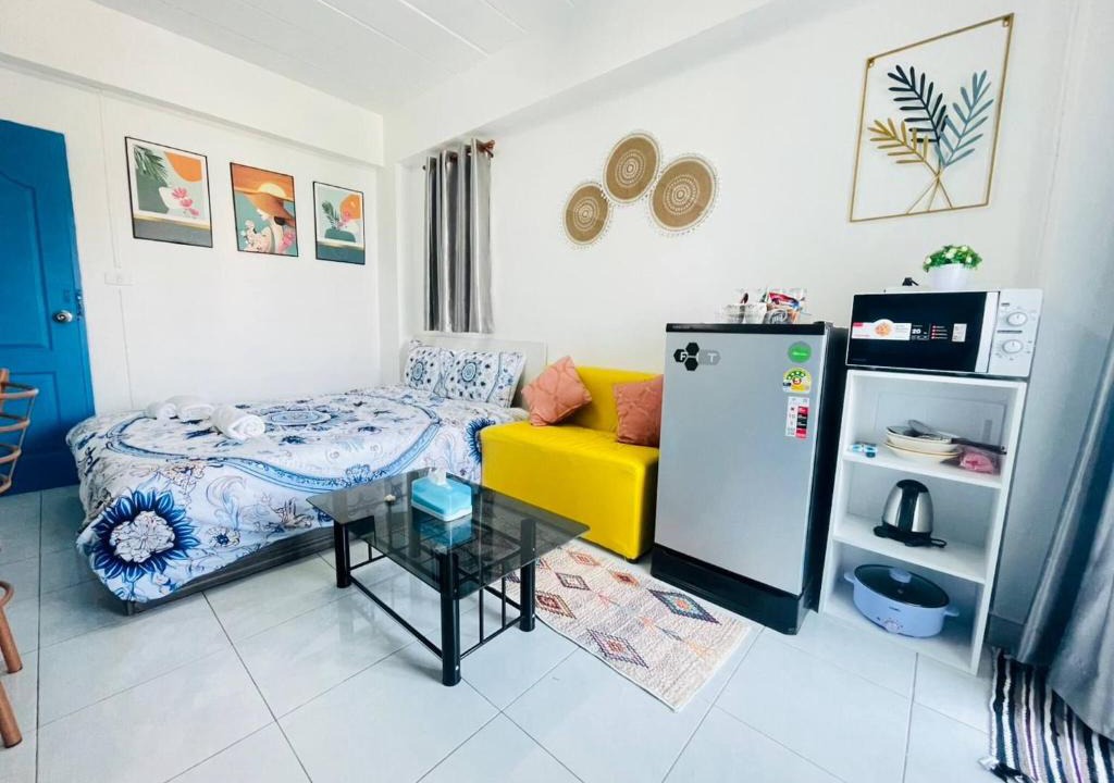 Chan Kasem House | 307 Budget Room, wifiutilities Bangkoks center