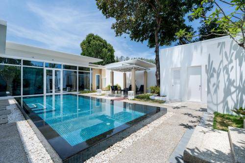 Mai Khao Villa | 390 m² Villa ∙ 2 bedrooms ∙ 4 guests
