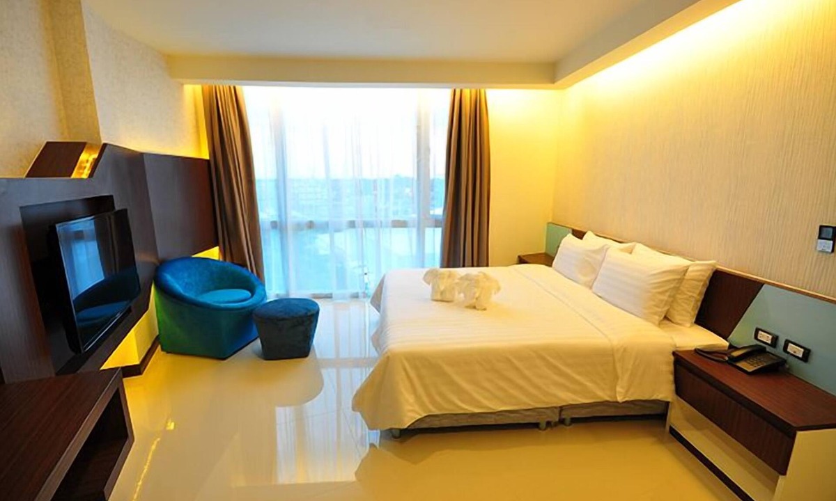 Nakhon Sawan Hotel | 42C The Chic Hotel