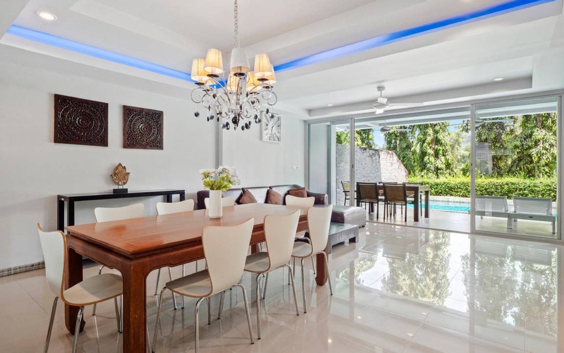Kathu House | 450 m² House ∙ 5 bedrooms ∙ 14 guests