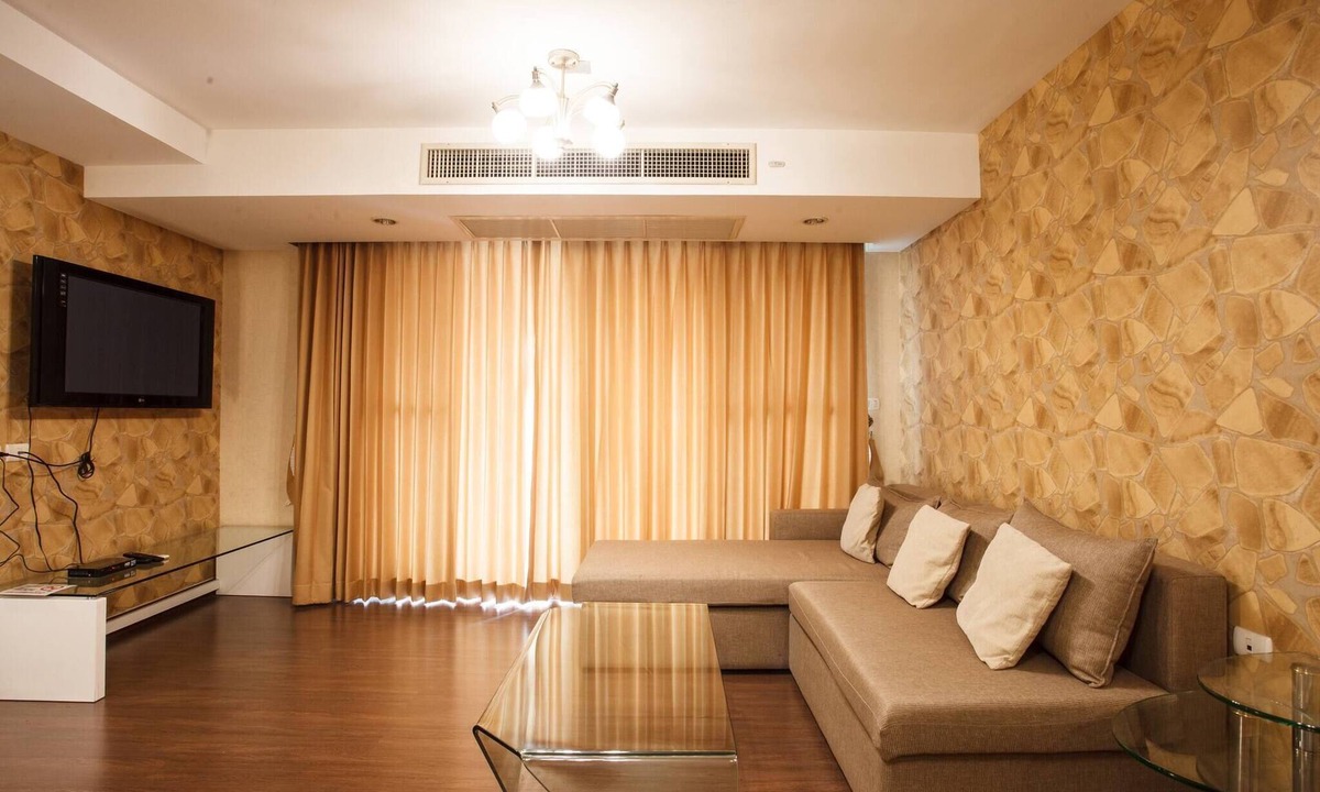 Khlong Toei Nuea Condo | 4A - Short-Term Rental Allowed - Downtown Bkk Serviced Apartment