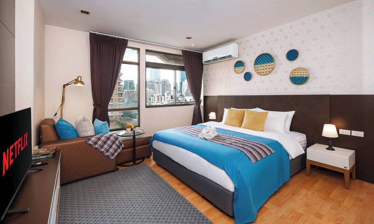 Ploenchit Apartment | 5min-Park-BTS-Terminal21-KingBed-FreeParkingWiFi