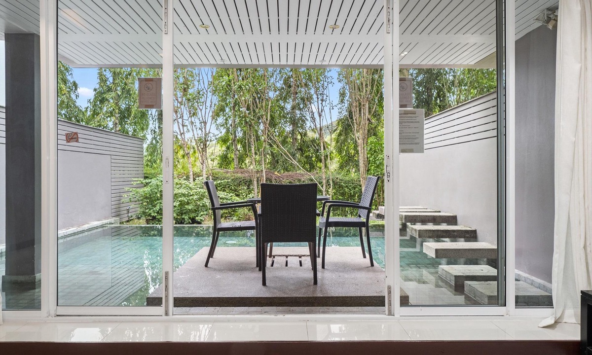 Kathu House | 8 bedroom, 19 people. 2 pools,2 kitchens & lounges