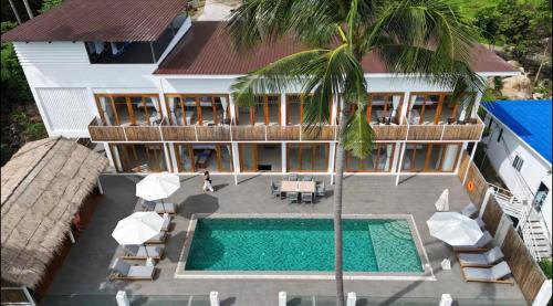 Lamai Apartment | 8 Bedroom Monkey Villa Room 201
