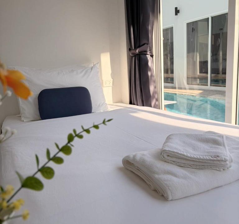 Chalong Hotel | A&J Holiday Villa