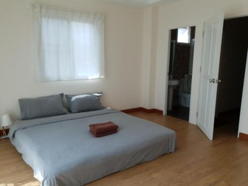 Din Daeng Apartment | Above Heaven - 4BR for 12 Pax near MRT Ratchadapisek