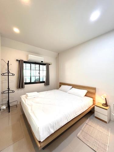Racha Thewa Villa | Airport Cozy House - Suvarnabhumi
