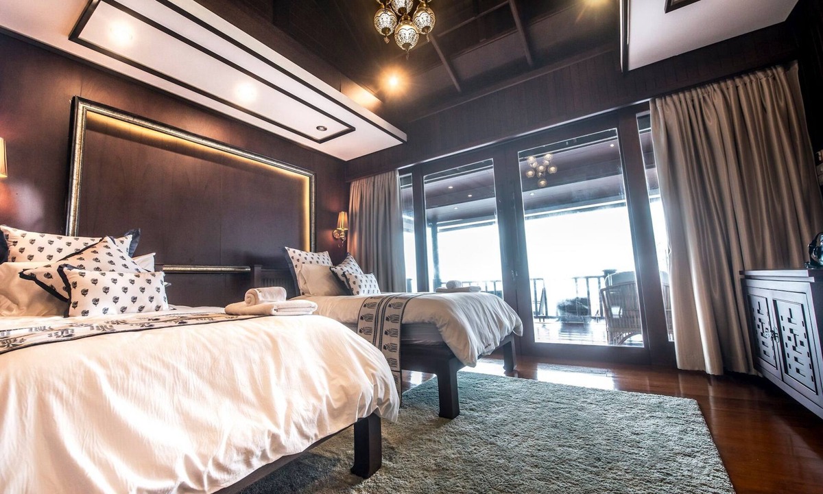 Pak Nam Pran Hotel | Amara Villa Khao Ka Lok