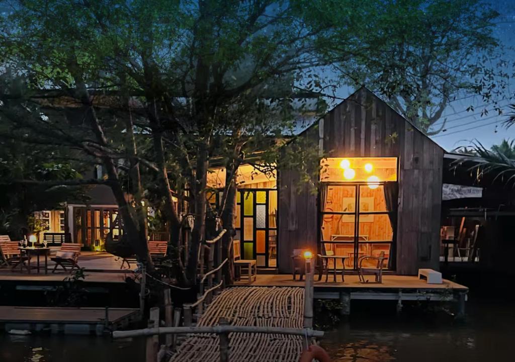 Suan Luang House | Amphawa Hideaway