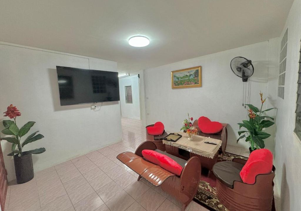 Talat Khwan Apartment | Baan Alisa 12