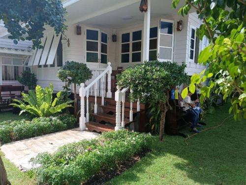 Ramkhamhaeng House | Baan Chay Klong, Canal side Classic Home 2BRs