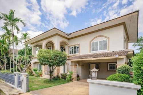 Chiang Mai Villa | Baan M