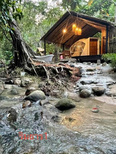 Ron Phibun Resort | Baanmon Camping บ้านม่อนแค้มปิ้ง ร่อนพิบูลย์ นครศรีธรรมราช