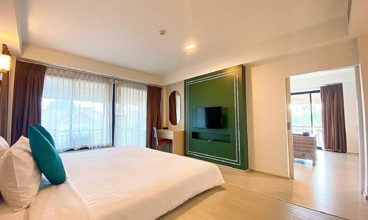Ban Bang Saen Hotel | Bangsaen Heritage Hotel