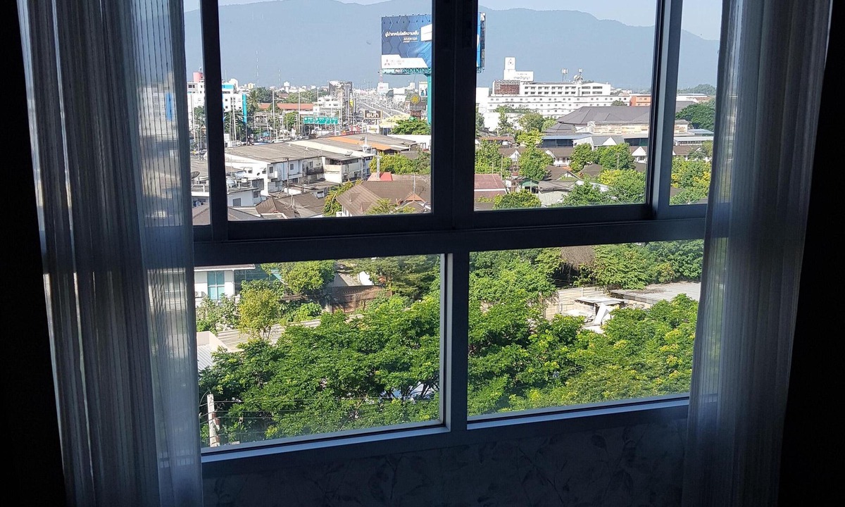 Chiang Mai Condo | Biggest pool in Chiang Mai