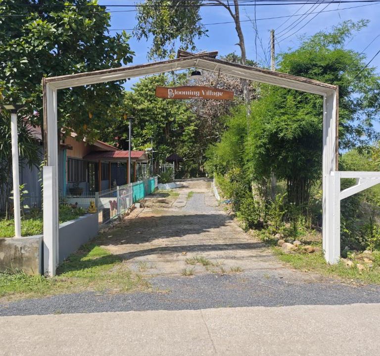 Taling Ngam Villa | Blooming Village by Aforetime