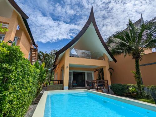 Klong Son Villa | Blue Sky Pool Villa - by KohChangVillas