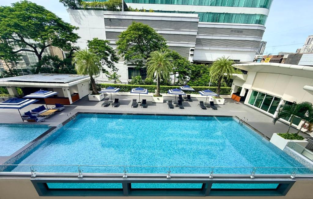 Wattana Hotel | Centre Point Sukhumvit Thong-Lo