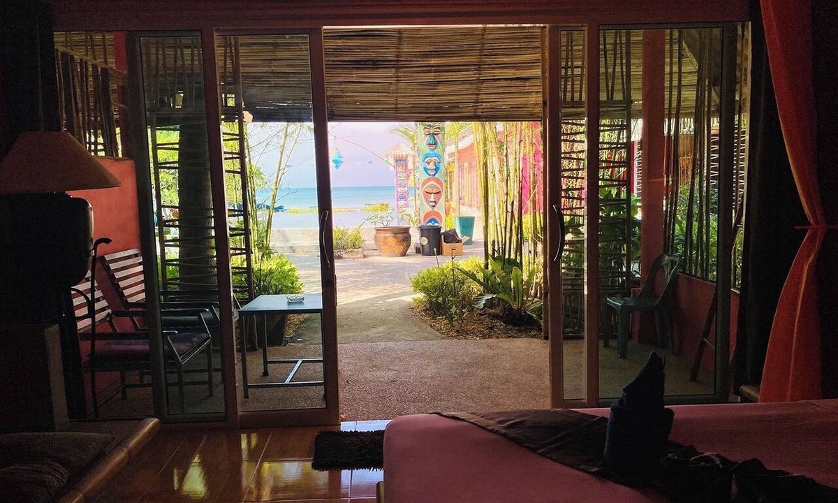 Saladan Hotel | Chaba Bungalows By Zuzu