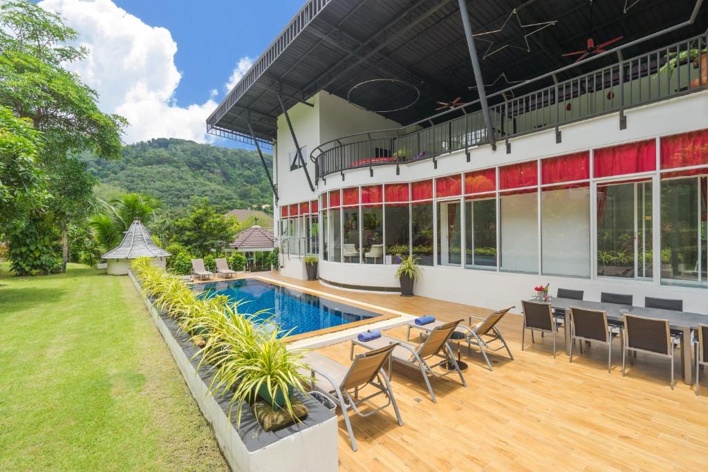 Chalong Villa | Chalong - 10 BR Private Pool Villa - Villa Nap Dau - Phuket