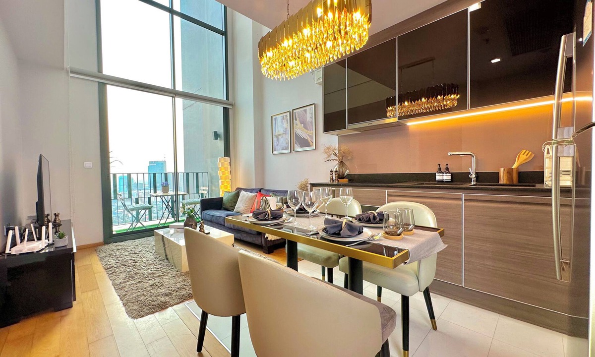 Khlong Tan Apartment | Charming 2-bedroom Duplex - 3min From BTS Thonglor
