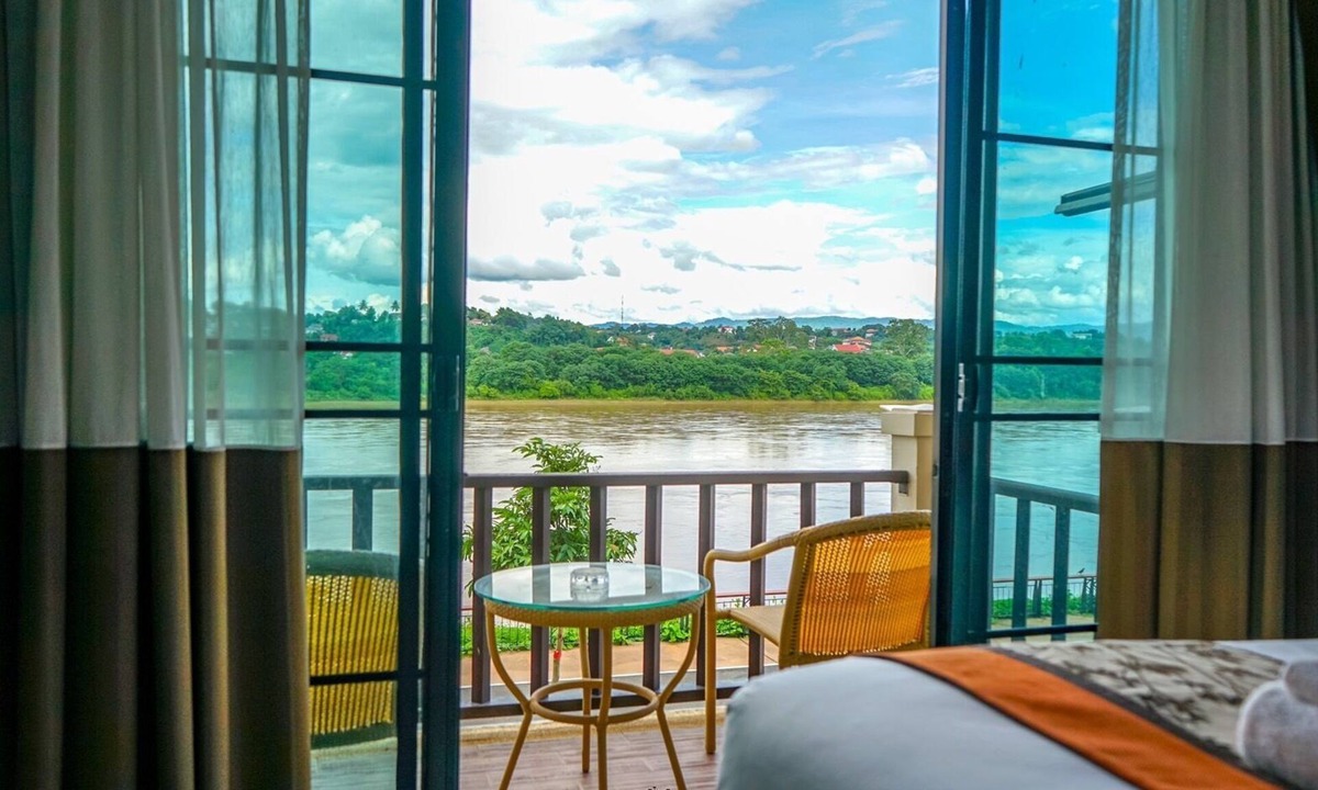 Chiang Khong Hotel | Chiangkhong Teak Garden Riverfront Onsen Hotel