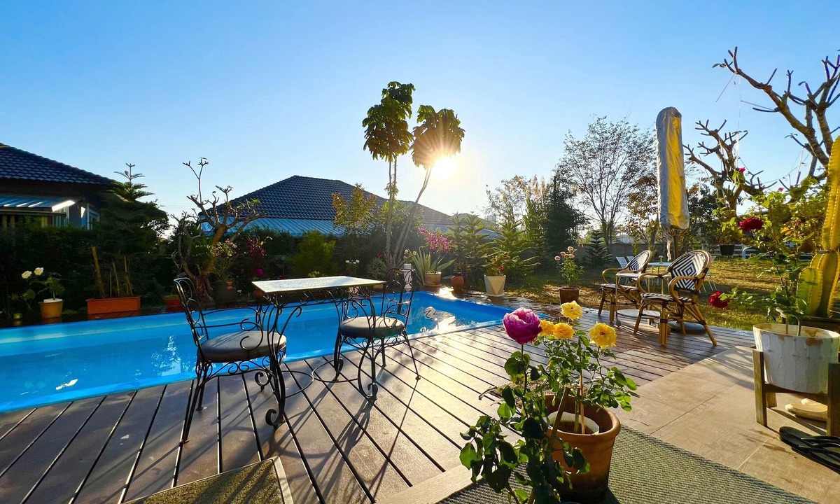 Chiang Rai Villa | Colorful Pool Villa -10 mins from airport/close to most attractions in Chiangrai