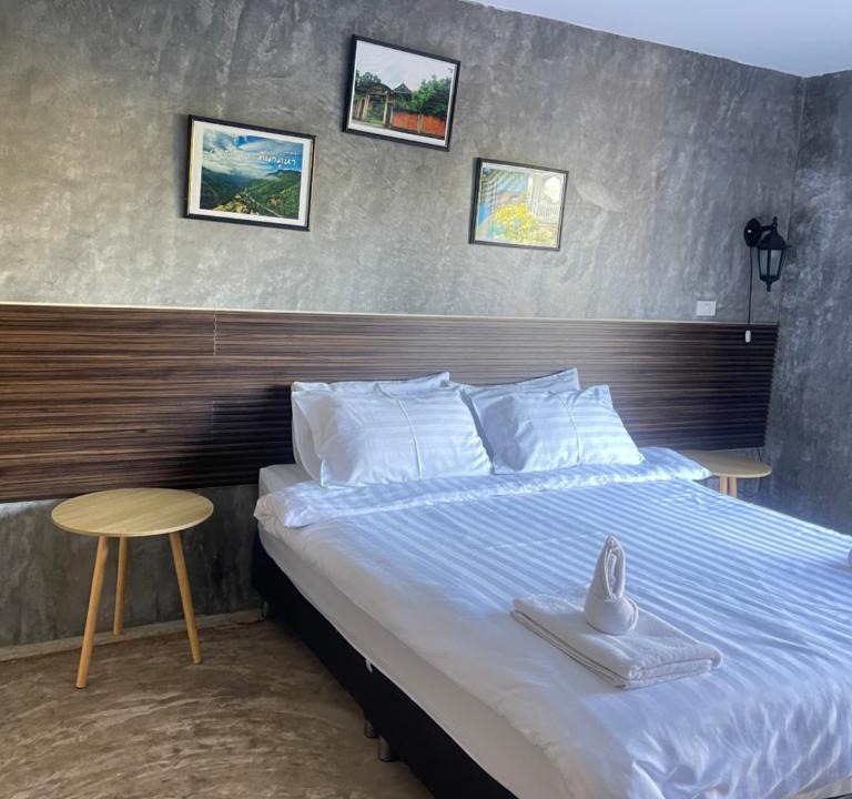 Pa Maet Hotel | Come Moon Loft Hotel