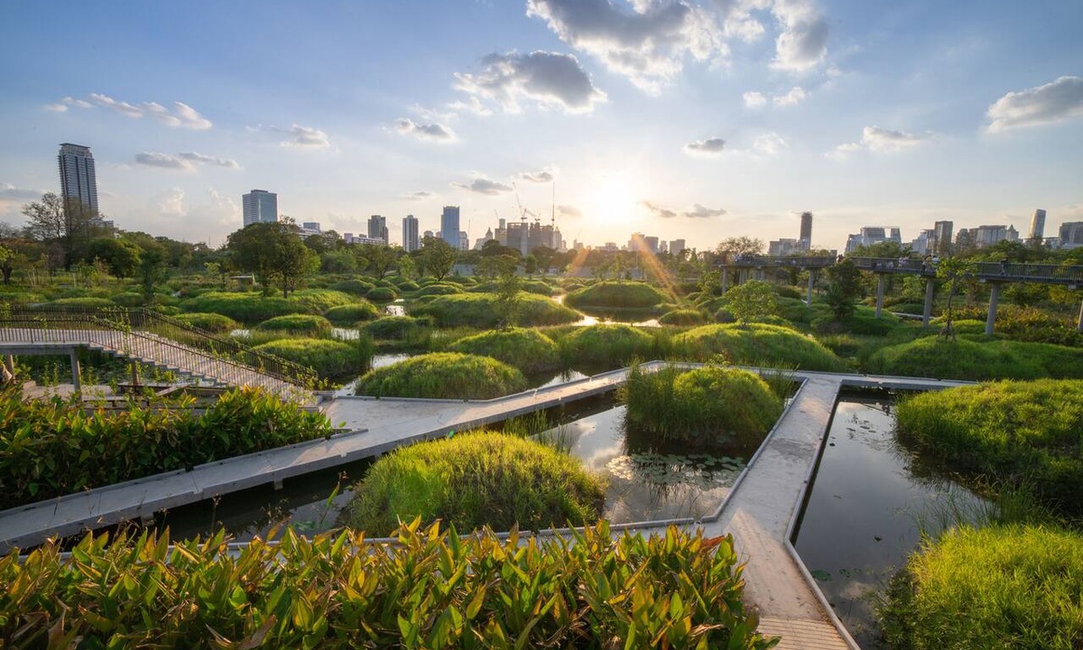 Bangkok Central Business District Hotel | Courtyard by Marriott Bangkok Sukhumvit 20