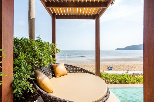 Sam Roi Yot Villa | Cozy Beachfront Samroiyod