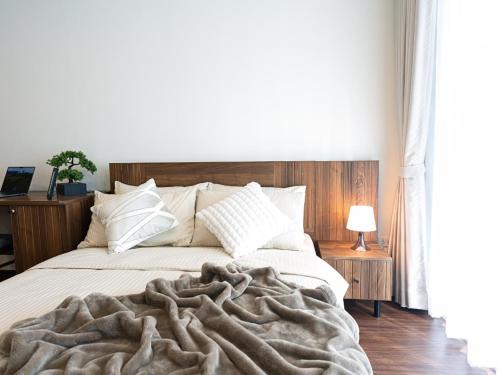Bang Chak House | Cozy Local Home with Garden near True Digital Park