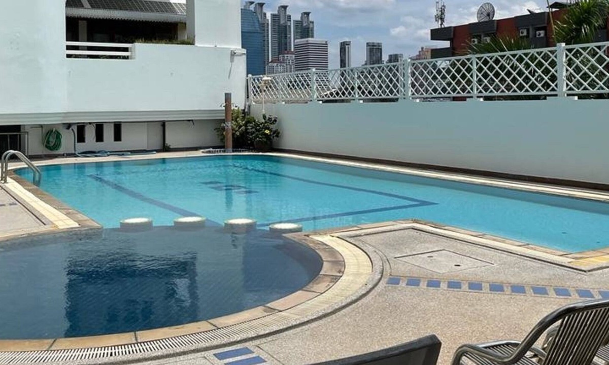 Ploenchit Condo | Crystal Garden Luxury in heart of Downtown Bangkok