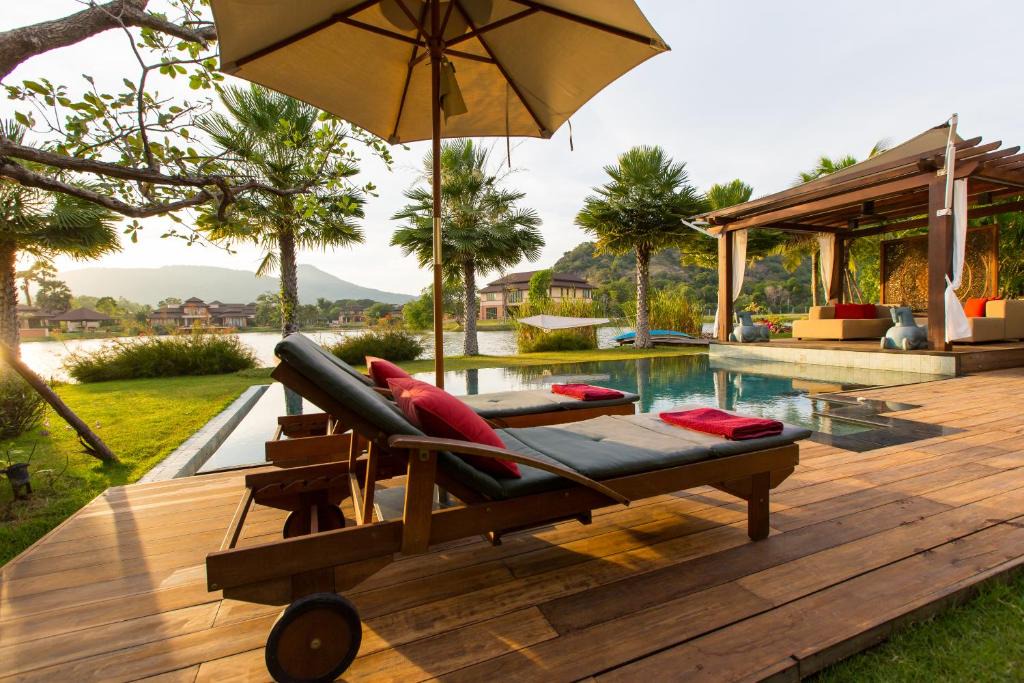Nong Kae Villa | Dasiri Lakefront Villa