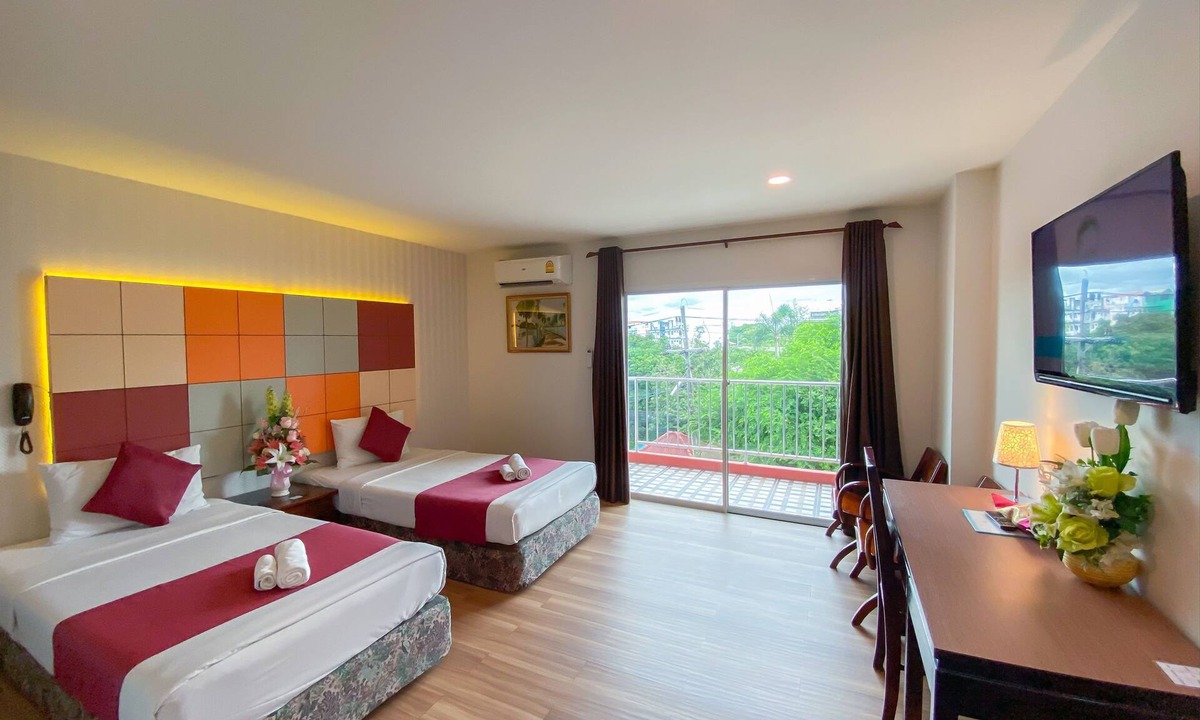 Noen Phra Hotel | East Inn 15 Rayong