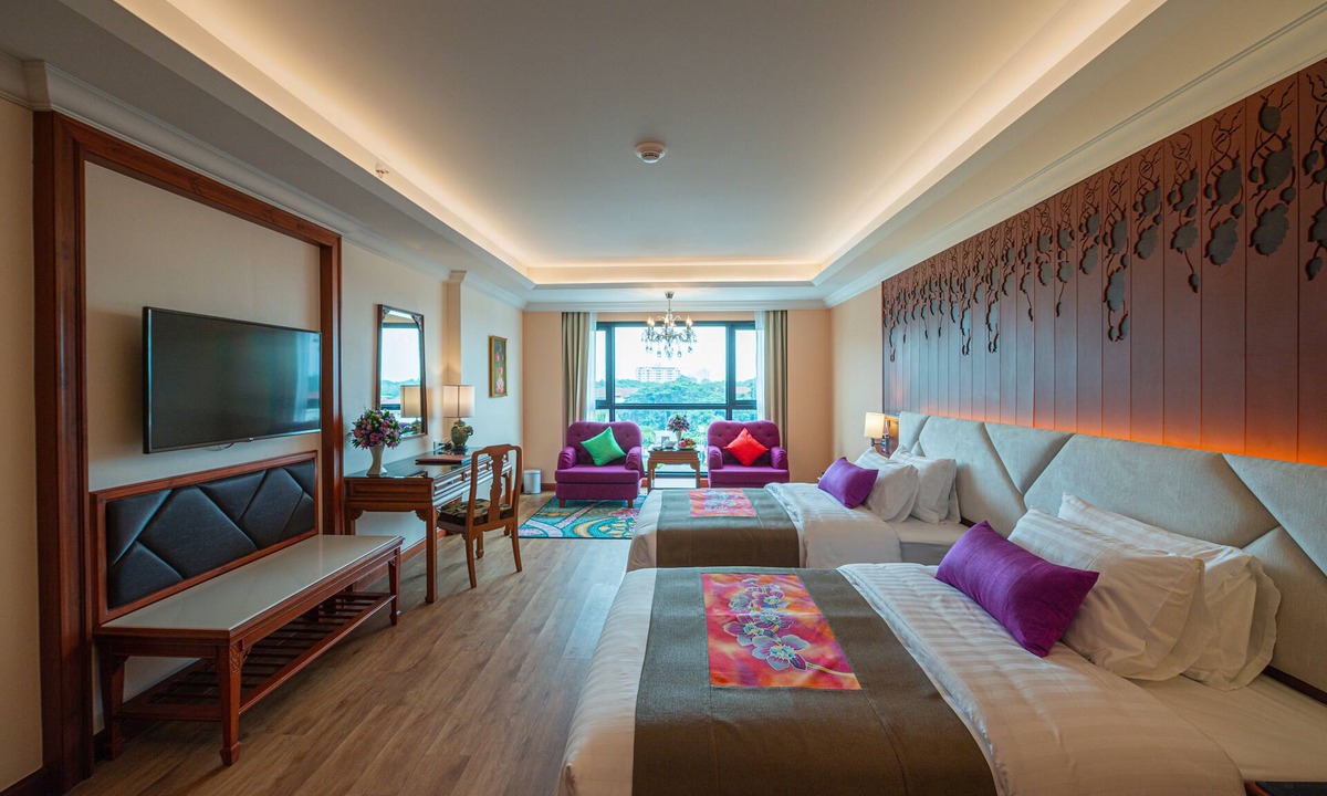 Chang Khlan Hotel | Empress Premier Hotel