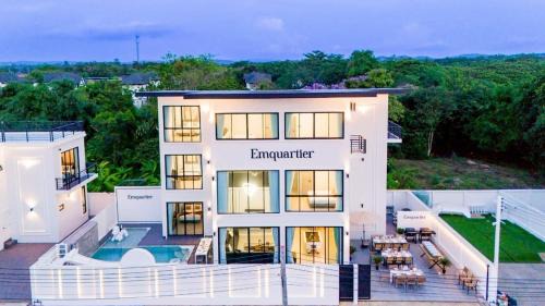 Huai Yai Villa | Emquatier Pool Villa Pattaya