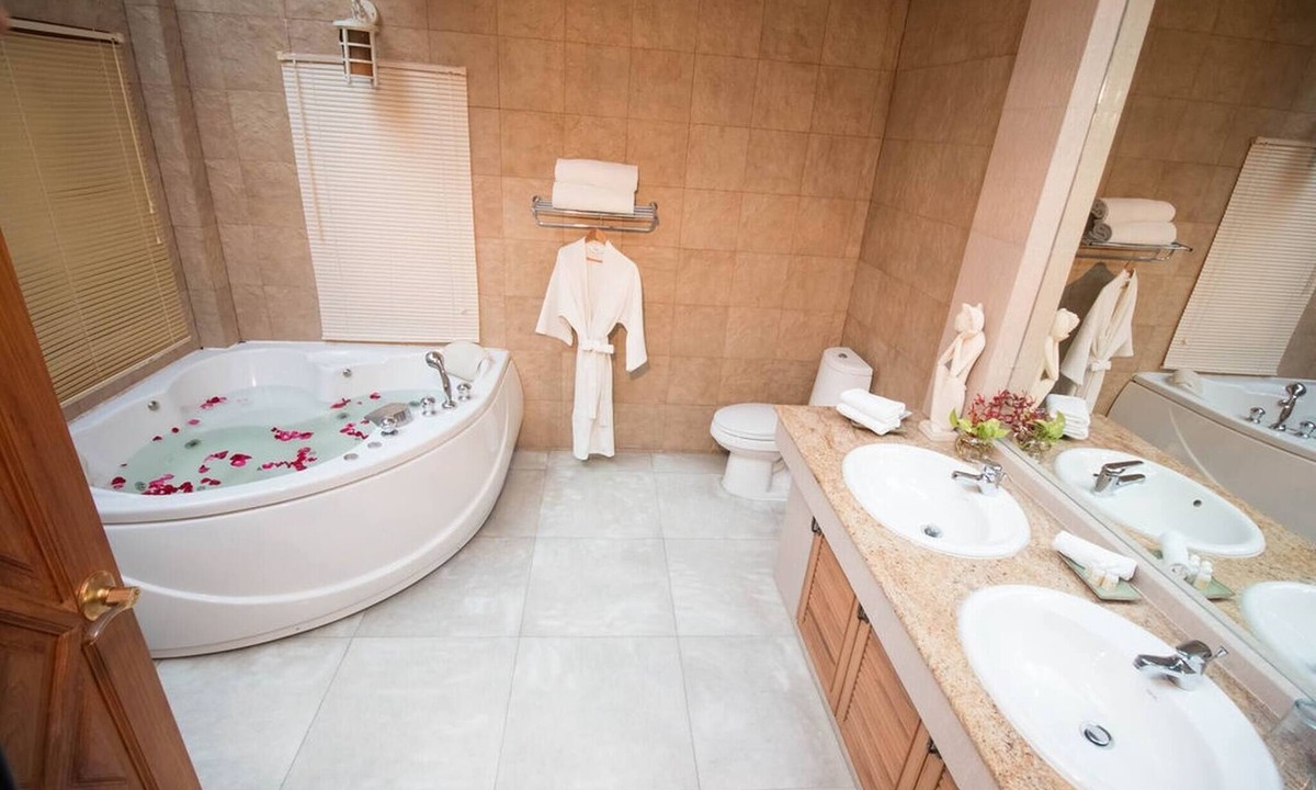 South Pattaya Villa | Exclusive Balinese Pool Villa in Pattaya