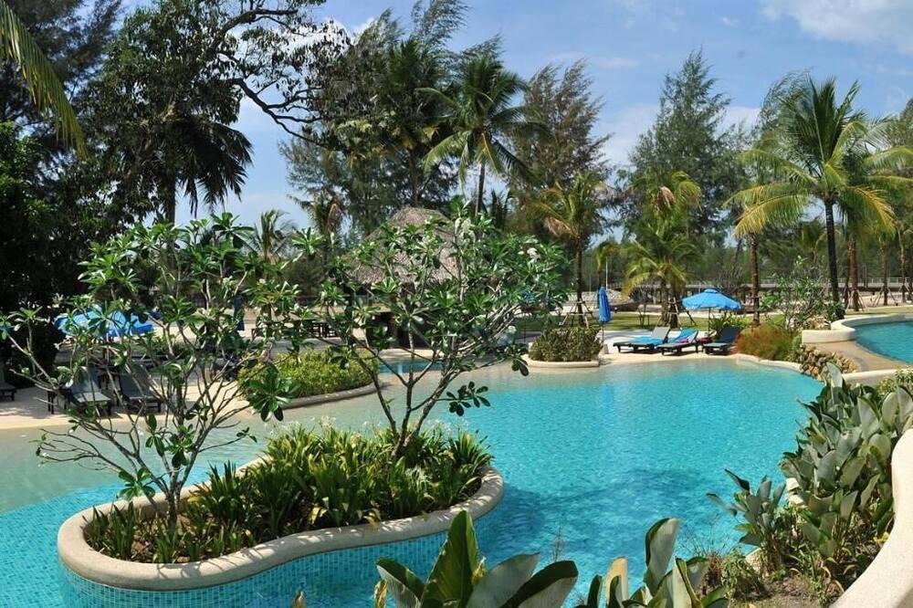 Khuk Khak Beach Resort | Family Deluxe Resort Stay AR#10