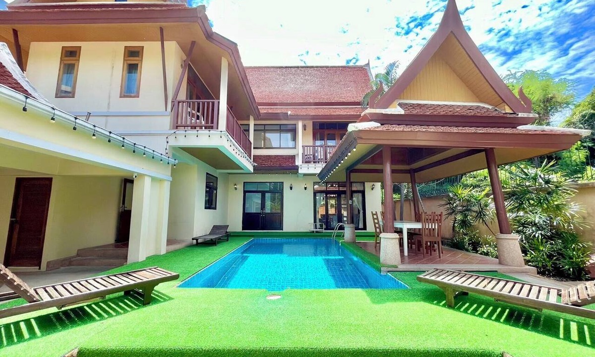 Jomtien House | Fantastic 4-bedroom house in peaceful Muang Pattaya 456/74