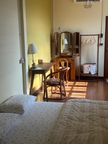 Nong Bua House | Febb x Vintage Room